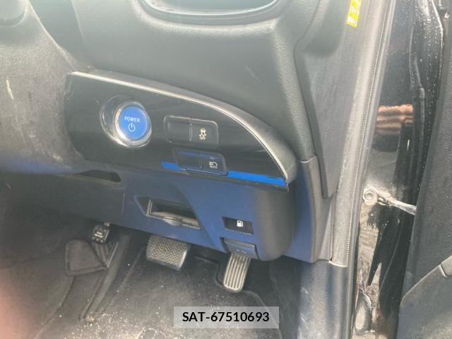 Toyota PRIUS 2019-02 8337450-15
