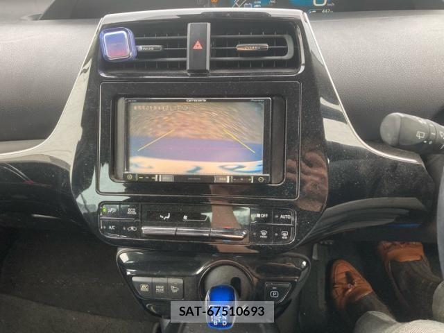 Toyota PRIUS 2019-02 8337450-18