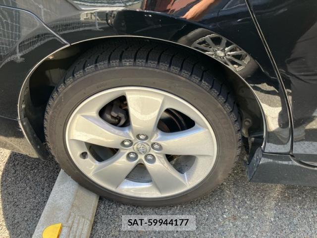 Toyota PRIUS 2012-06 8337468-12