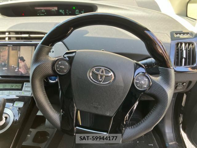 Toyota PRIUS 2012-06 8337468-15