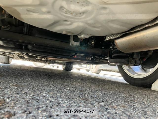 Toyota PRIUS 2012-06 8337468-7