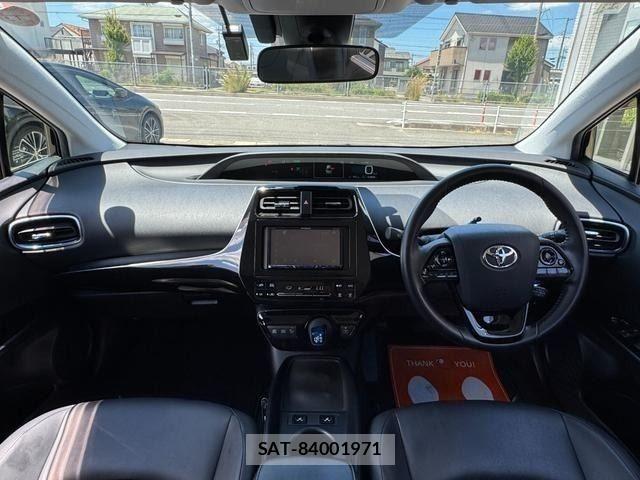 Toyota PRIUS 2020-01 8337428-1
