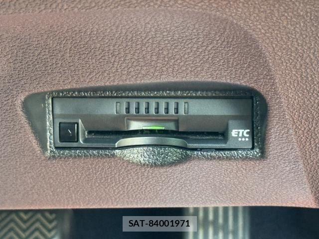 Toyota PRIUS 2020-01 8337428-22