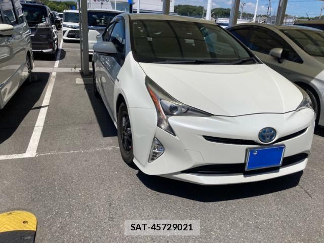Toyota PRIUS 2017-02 8337463-0