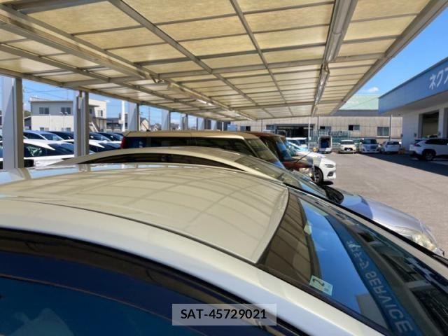 Toyota PRIUS 2017-02 8337463-9