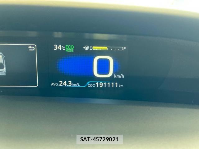 Toyota PRIUS 2017-02 8337463-14