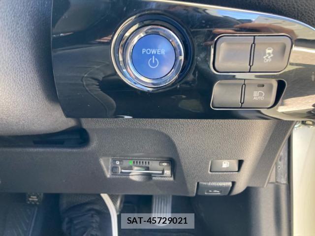 Toyota PRIUS 2017-02 8337463-15