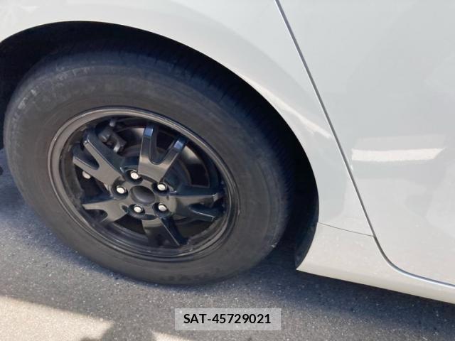 Toyota PRIUS 2017-02 8337463-4