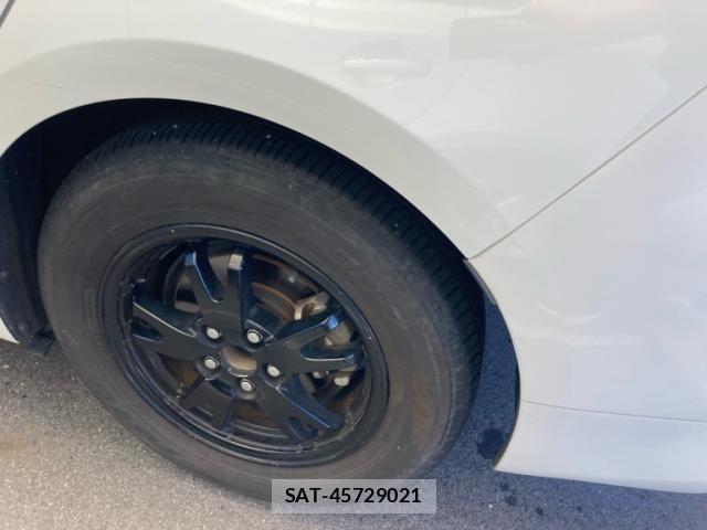 Toyota PRIUS 2017-02 8337463-5