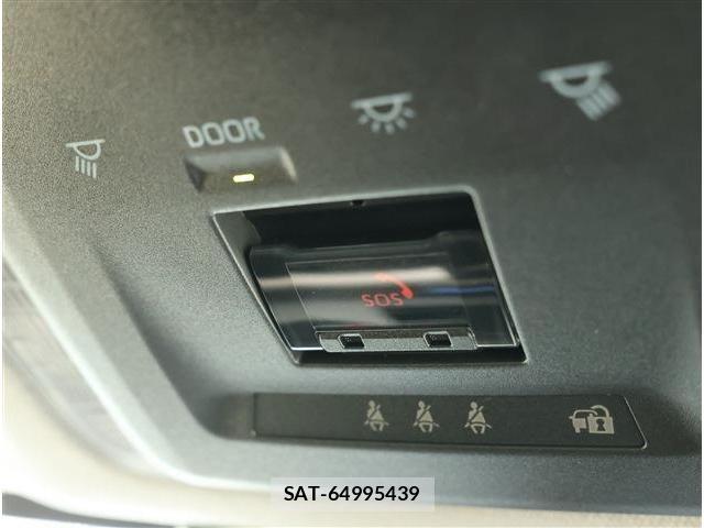 Toyota PRIUS 2023-06 8337424-11