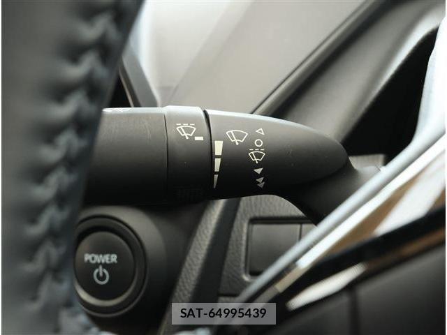 Toyota PRIUS 2023-06 8337424-29