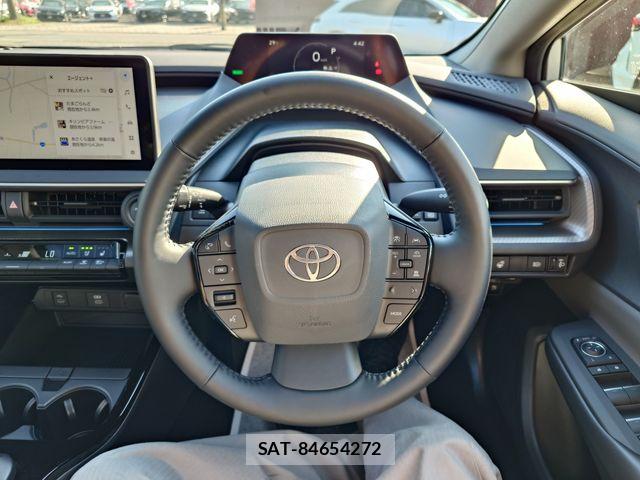 Toyota PRIUS 2023-05 8337407-12