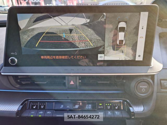 Toyota PRIUS 2023-05 8337407-16
