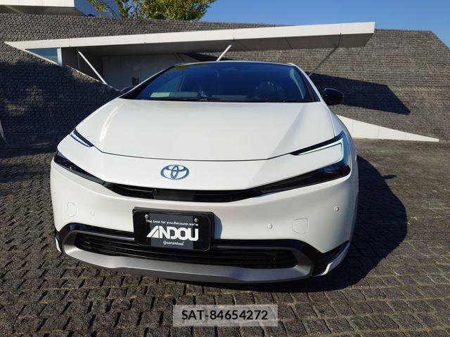 Toyota PRIUS 2023-05 8337407-5