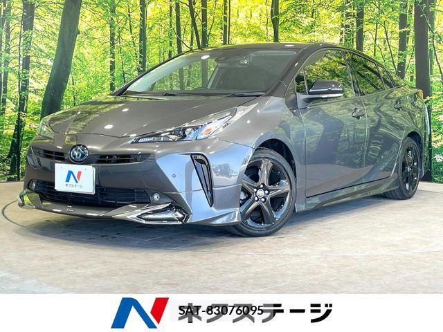 Toyota PRIUS 2021-11 8337419-0