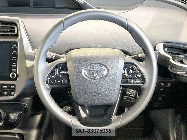 Toyota PRIUS 2021-11 8337419-10