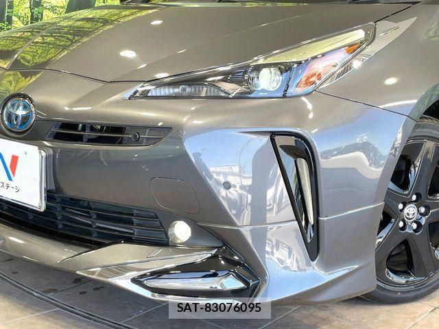 Toyota PRIUS 2021-11 8337419-12
