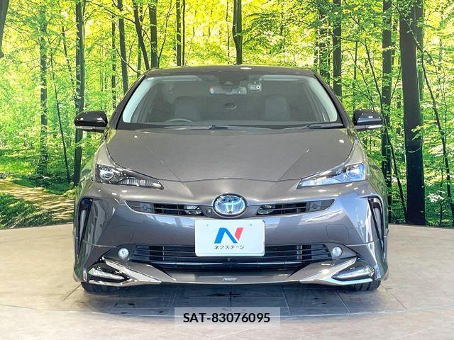 Toyota PRIUS 2021-11 8337419-13