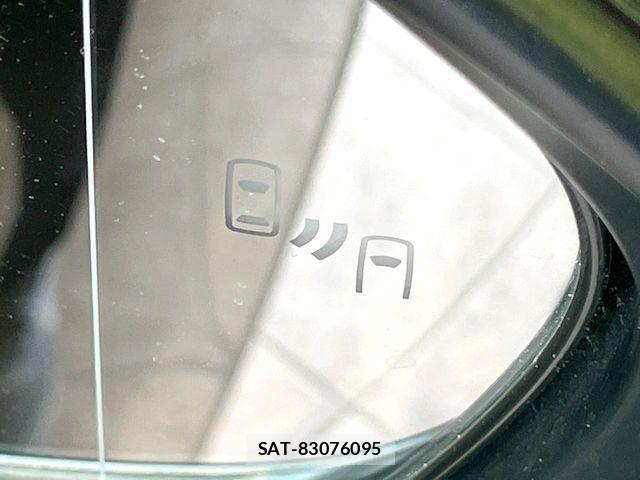 Toyota PRIUS 2021-11 8337419-6