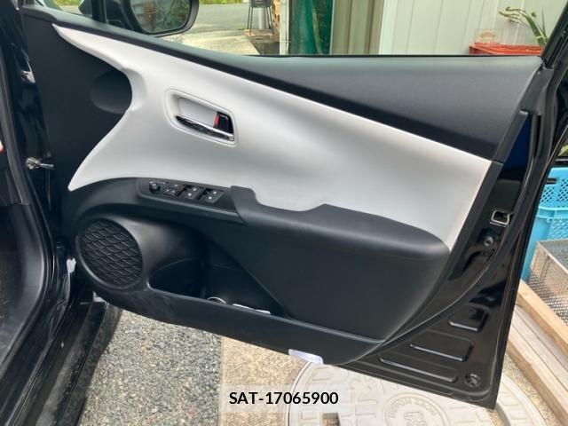 Toyota PRIUS 2016-07 8337456-13
