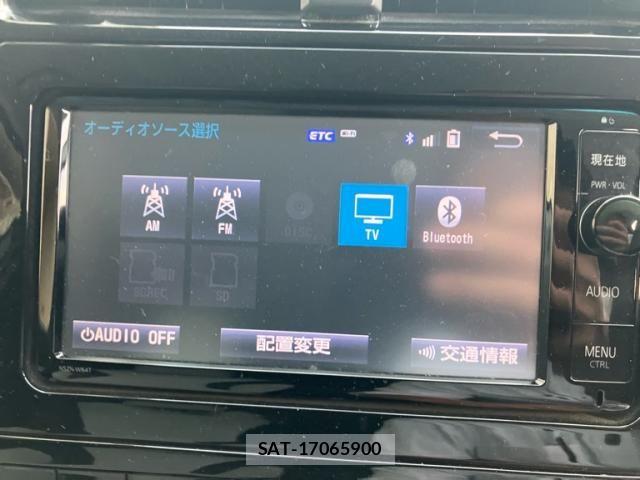 Toyota PRIUS 2016-07 8337456-27
