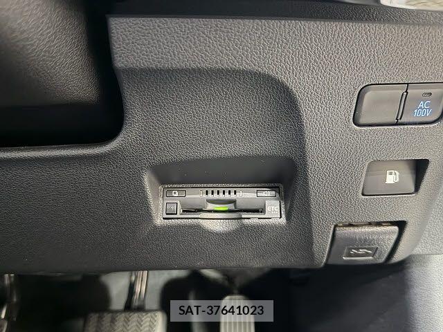 Toyota PRIUS 2020-12 8337435-12