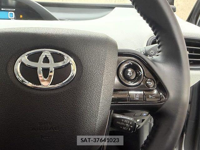 Toyota PRIUS 2020-12 8337435-16