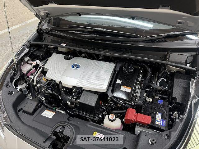 Toyota PRIUS 2020-12 8337435-19
