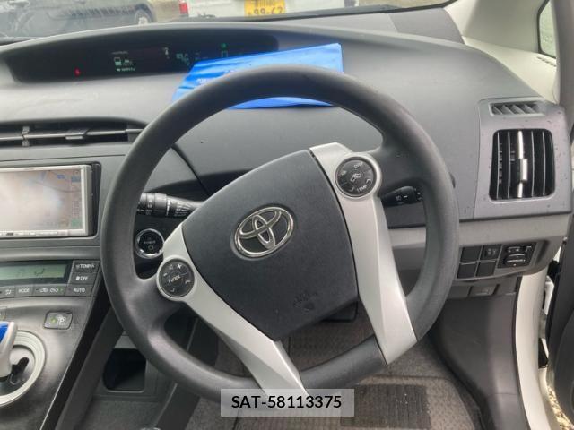 Toyota PRIUS 2010-07 8337486-13