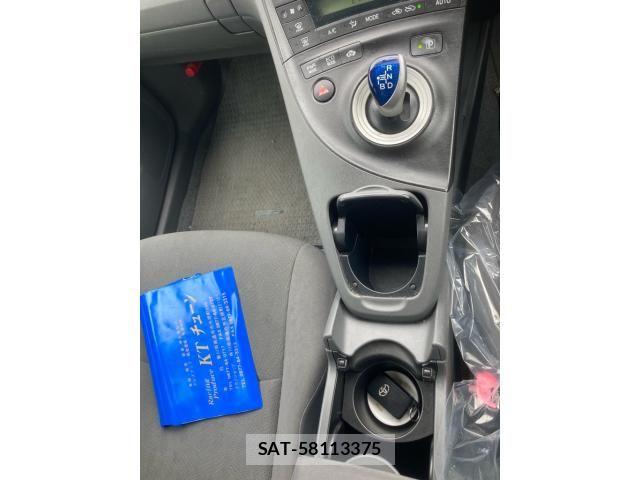 Toyota PRIUS 2010-07 8337486-23