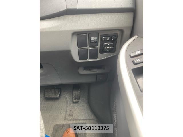 Toyota PRIUS 2010-07 8337486-25