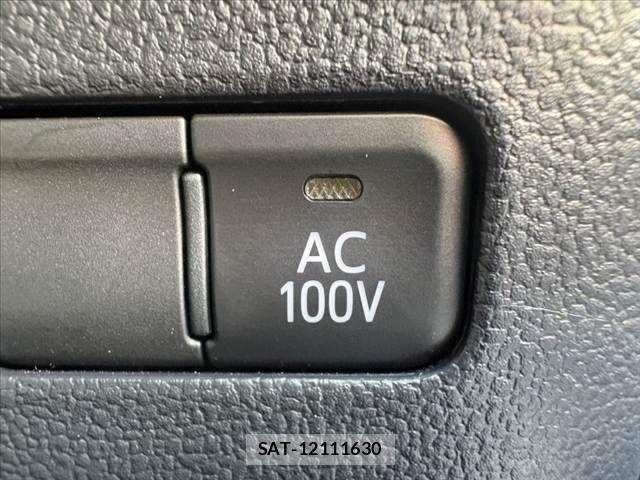 Toyota PRIUS 2022-03 8337426-25