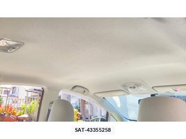 Toyota PRIUS 2012-03 8337467-11