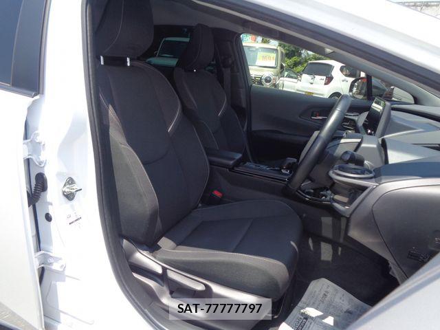 Toyota PRIUS 2024-04 8326451-9
