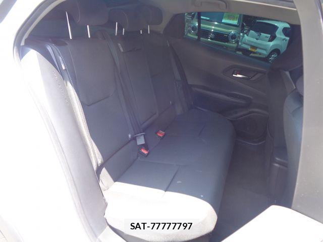 Toyota PRIUS 2024-04 8326451-11