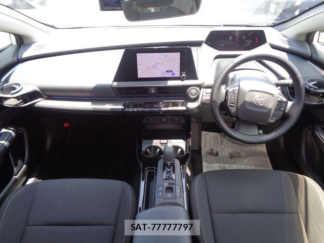 Toyota PRIUS 2024-04 8326451-2