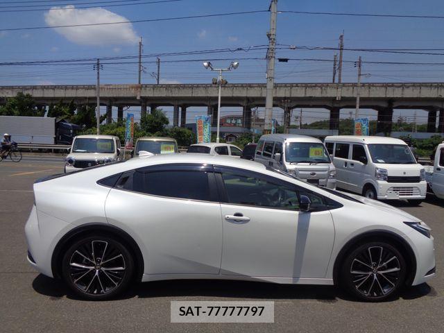 Toyota PRIUS 2024-04 8326451-3