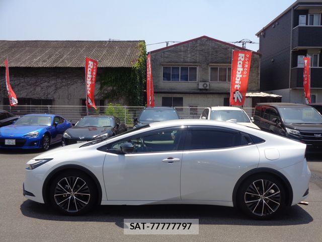 Toyota PRIUS 2024-04 8326451-4