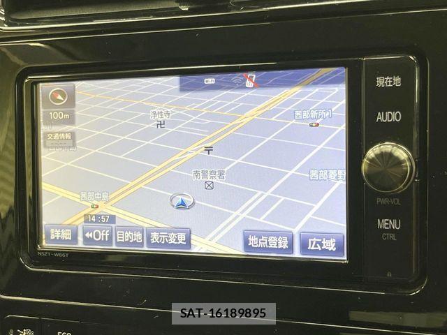 Toyota PRIUS 2017-08 8337453-2