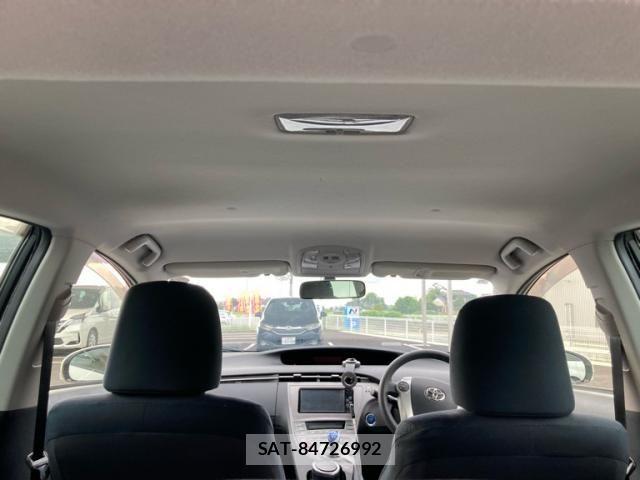 Toyota PRIUS 2012-03 8337475-20