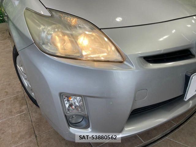 Toyota PRIUS 2009-09 8337458-11