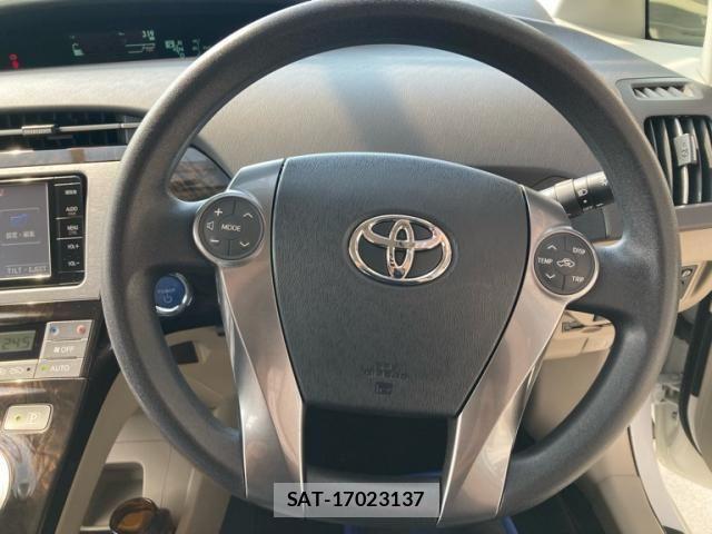 Toyota PRIUS 2014-12 8337465-19
