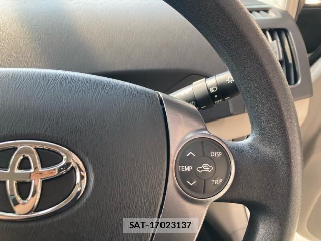 Toyota PRIUS 2014-12 8337465-20