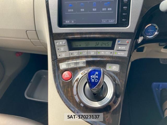 Toyota PRIUS 2014-12 8337465-23