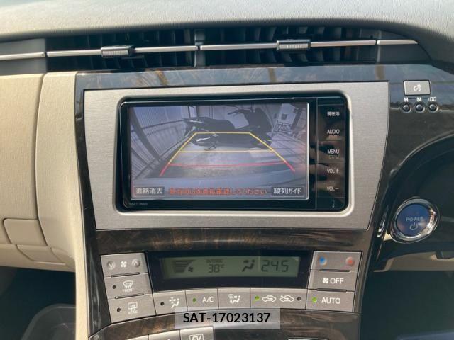 Toyota PRIUS 2014-12 8337465-25