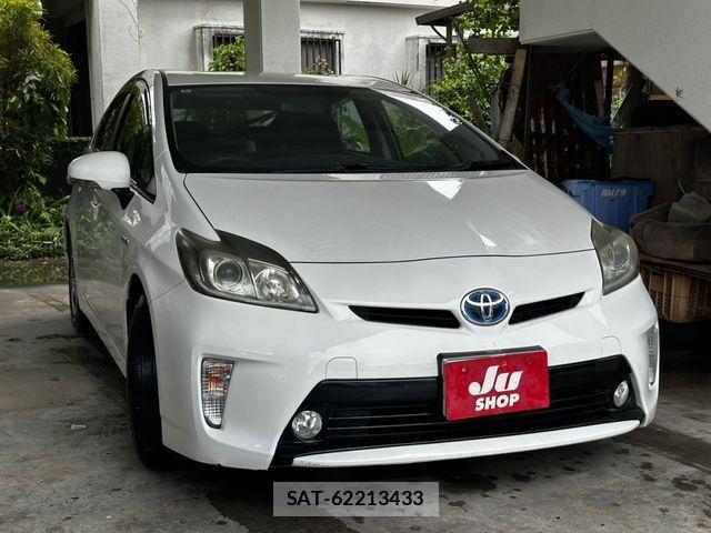 Toyota PRIUS 2015-07 8337471-2