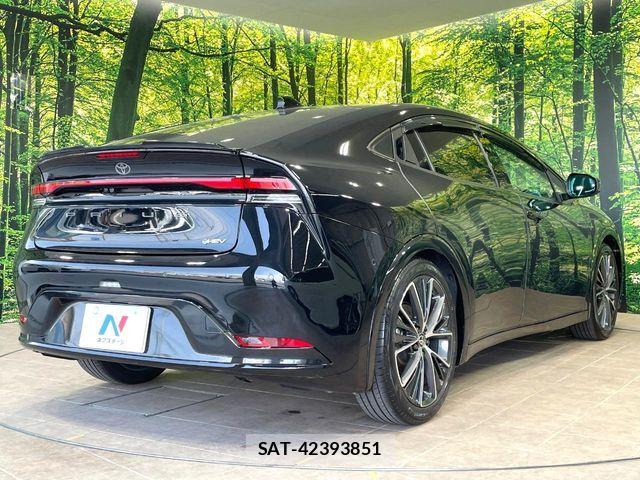 Toyota PRIUS 2023-04 8337417-16