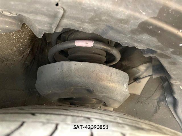 Toyota PRIUS 2023-04 8337417-19