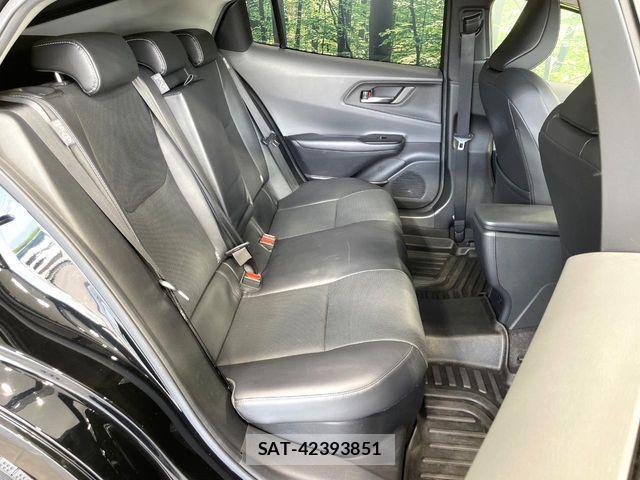 Toyota PRIUS 2023-04 8337417-8