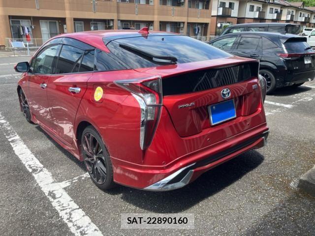 Toyota PRIUS 2018-03 8337455-3